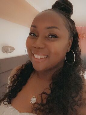 Meet your Posher, Vikki